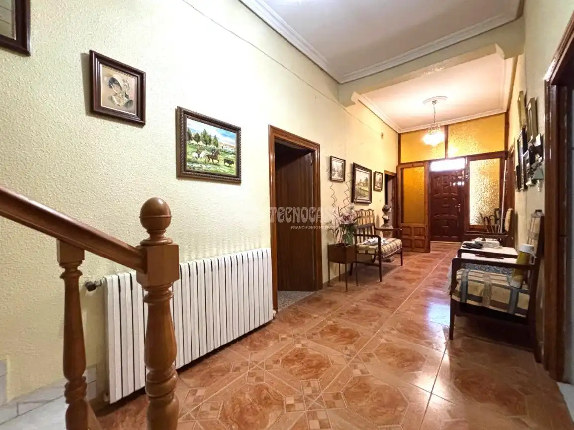 Maison avec terrasse à vendre à Villaverde de Medina, imagen 3