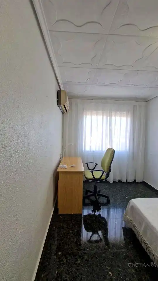 Bedroom of Flat for rent in Alfara del Patriarca  with Furnished