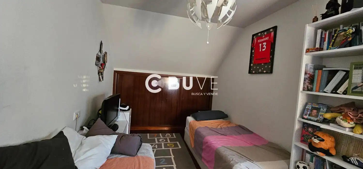 Habitación de Dúplex en venta en Teo con Calefacción, Trastero y Amueblado