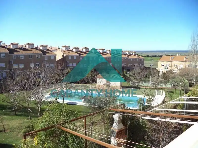 Jardí de Pis en venda en Cáceres amb Aire condicionat, Calefacció i Terrassa
