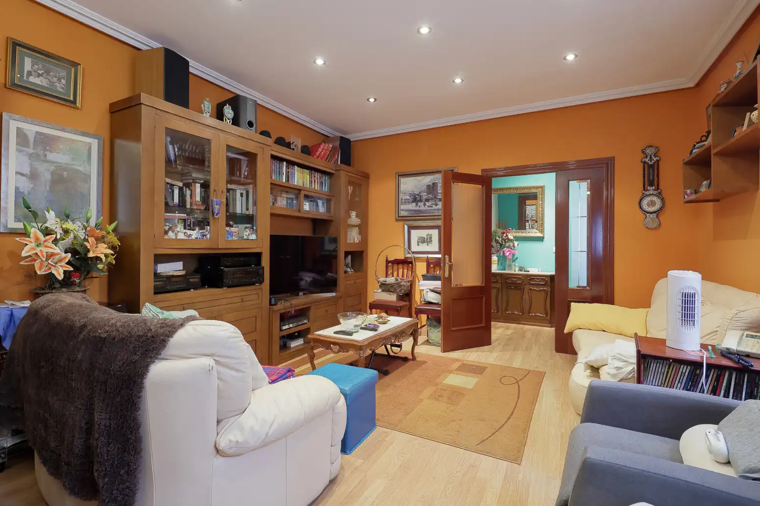 Sala de estar de Piso en venta en Oviedo  con Calefacción