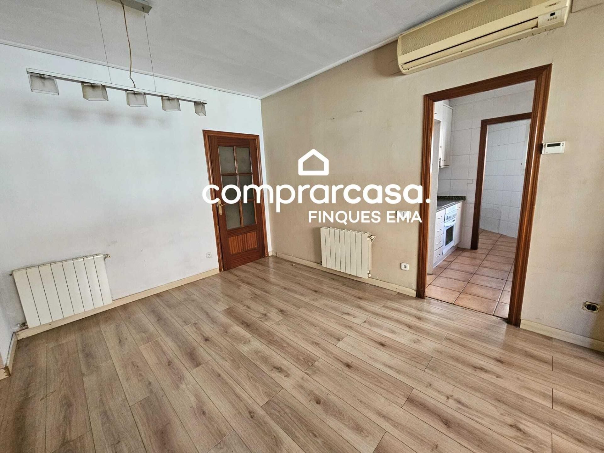 Exterior view of Flat for sale in Barberà del Vallès