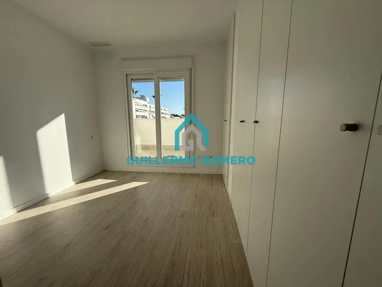 Bedroom of Flat for rent in Gines  with Air Conditioner and Terrace