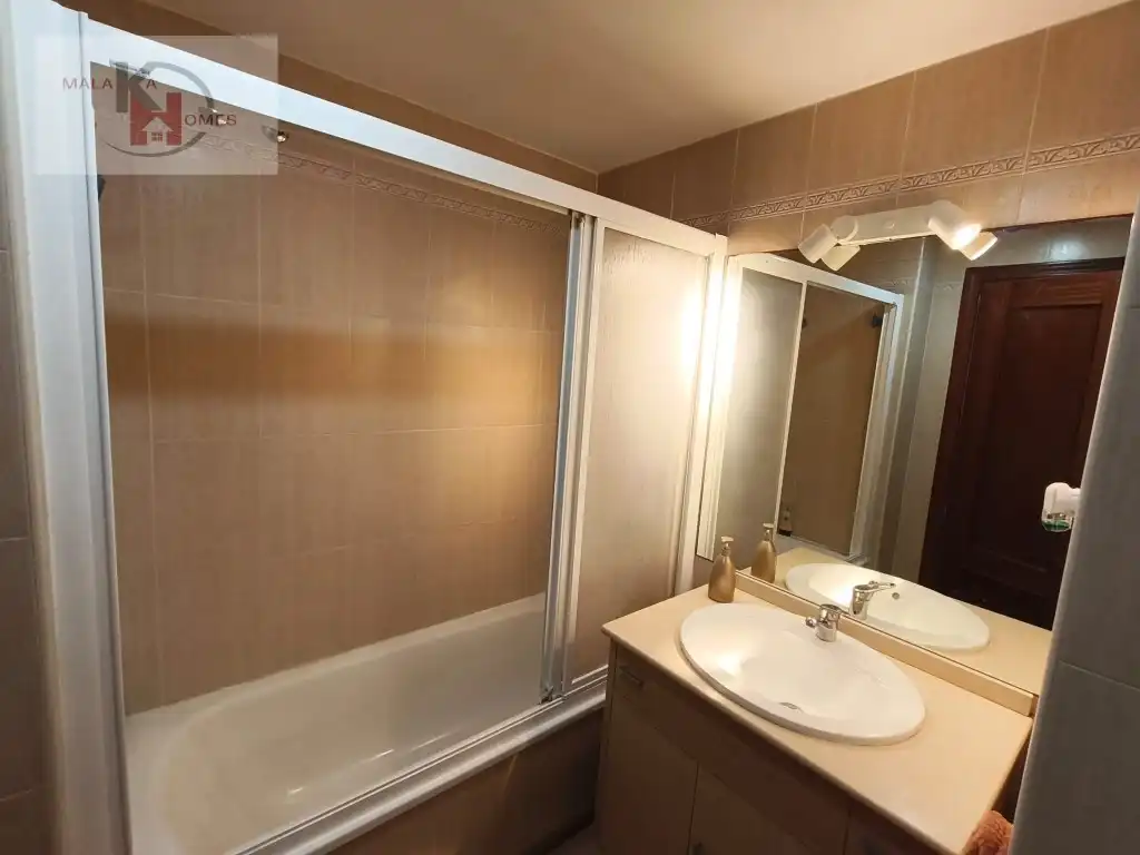 Baño de Apartamento en venta en Mijas con Jardín privado y Piscina comunitaria