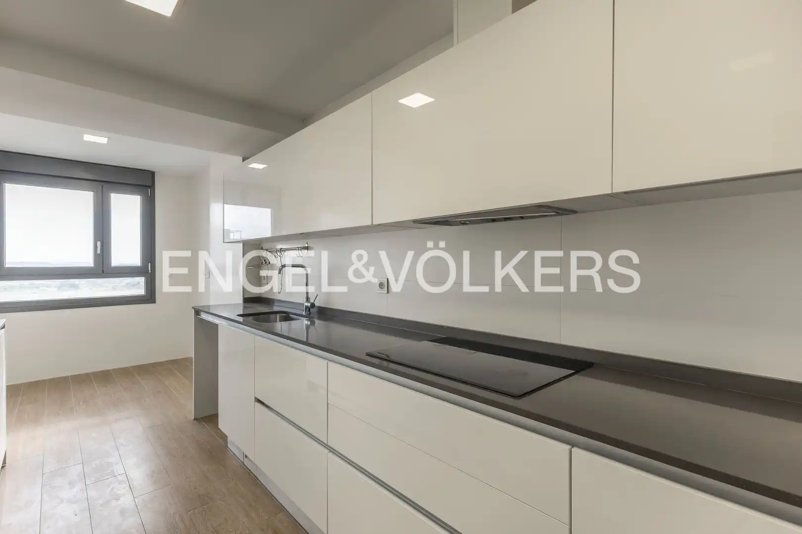 Kitchen of Flat for rent in Madrid  with Air Conditioner, Heating and Terrace