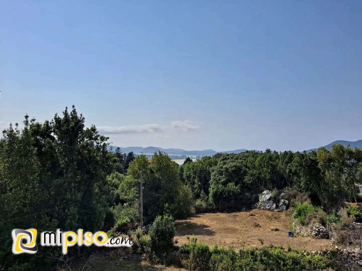 Casa o chalet en venta en Laredo con Calefacción, Terraza y Trastero