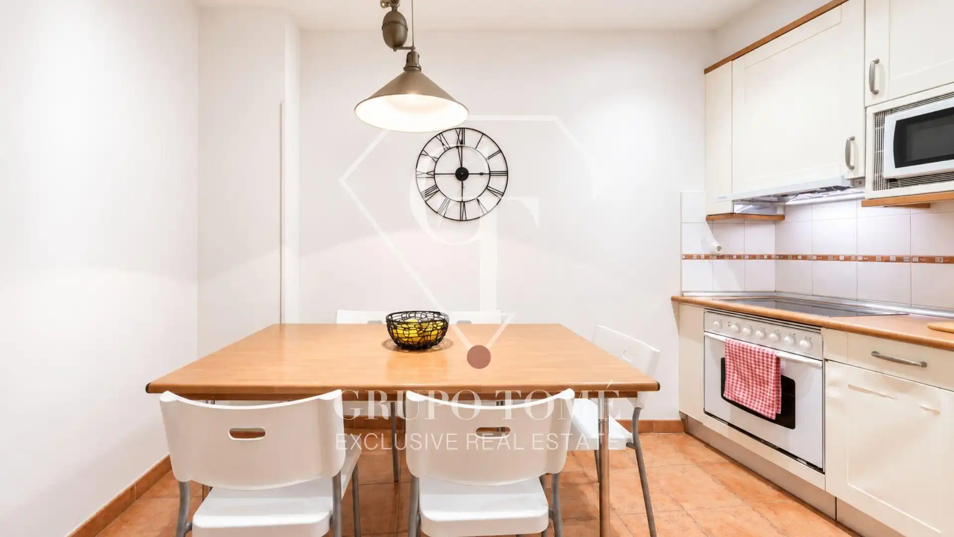 Cocina de Piso en venta en Donostia - San Sebastián  con Calefacción, Amueblado y Balcón