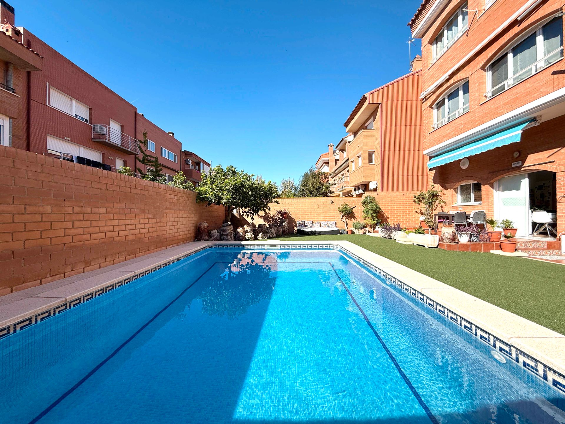 Piscina de Edifici en venda en Cambrils