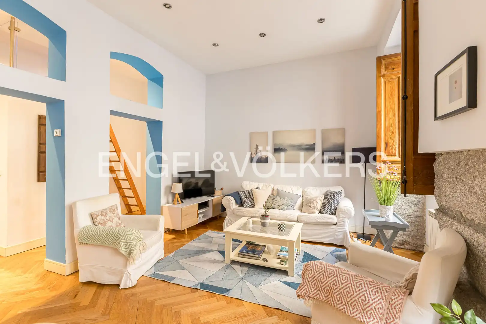 Living room of Flat for sale in  Madrid Capital  with Heating