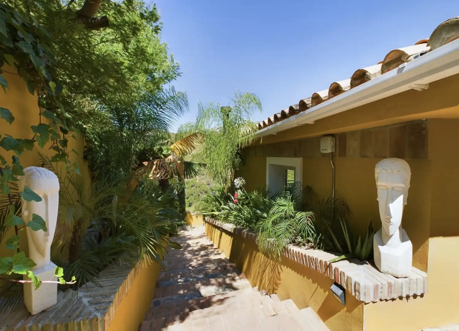 Villa con terrazza in vendita a Altos de Estepona, imagen 31