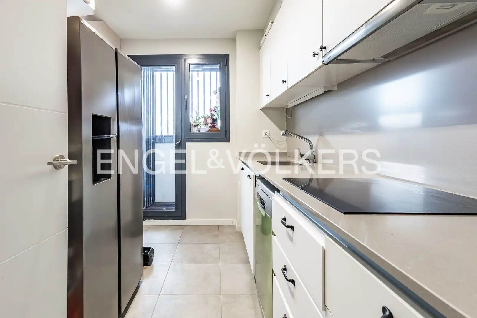 Cocina de Ático en venta en Sant Adrià de Besòs con Aire acondicionado, Calefacción y Parquet
