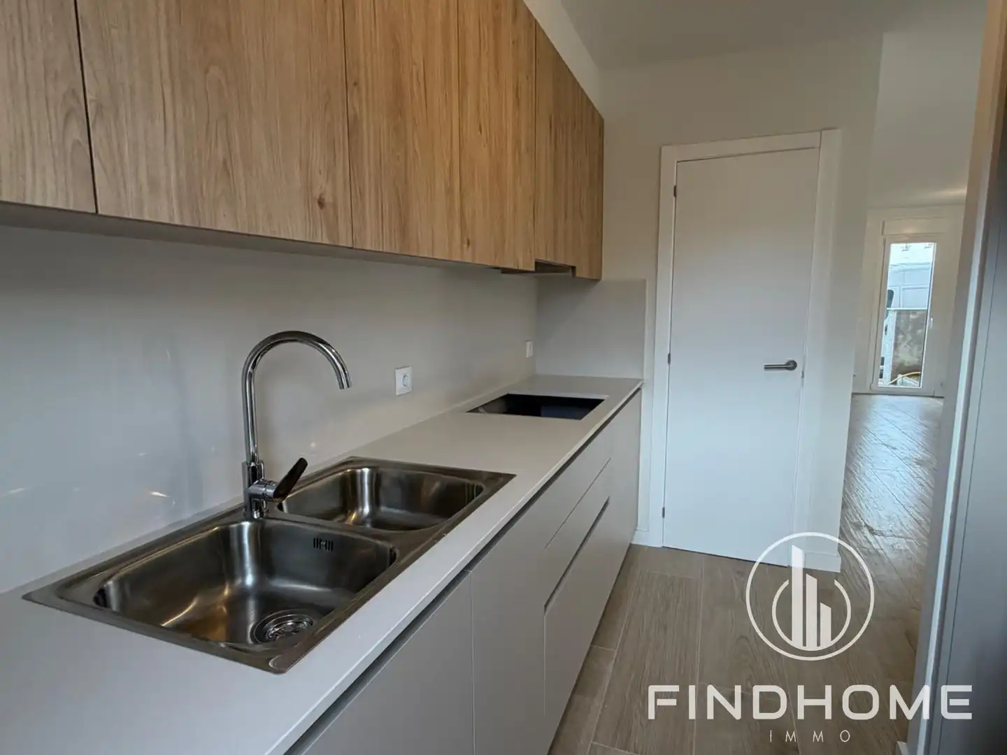 Casa aparellada amb terrassa en venda a Avenida de Fernando Laparte 17, imagen 11