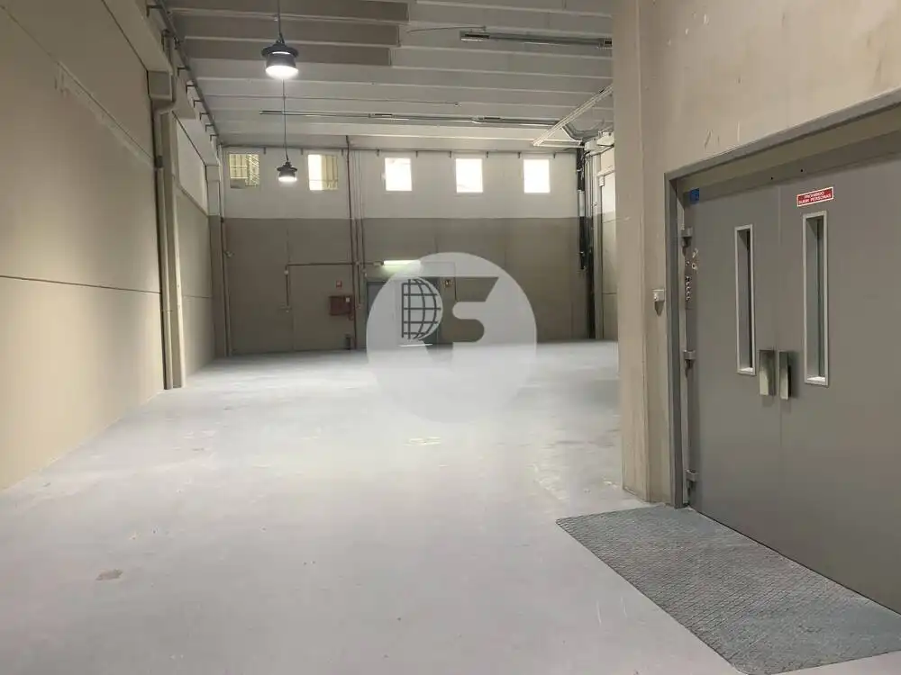 Nave industrial de alquiler en Barcelona