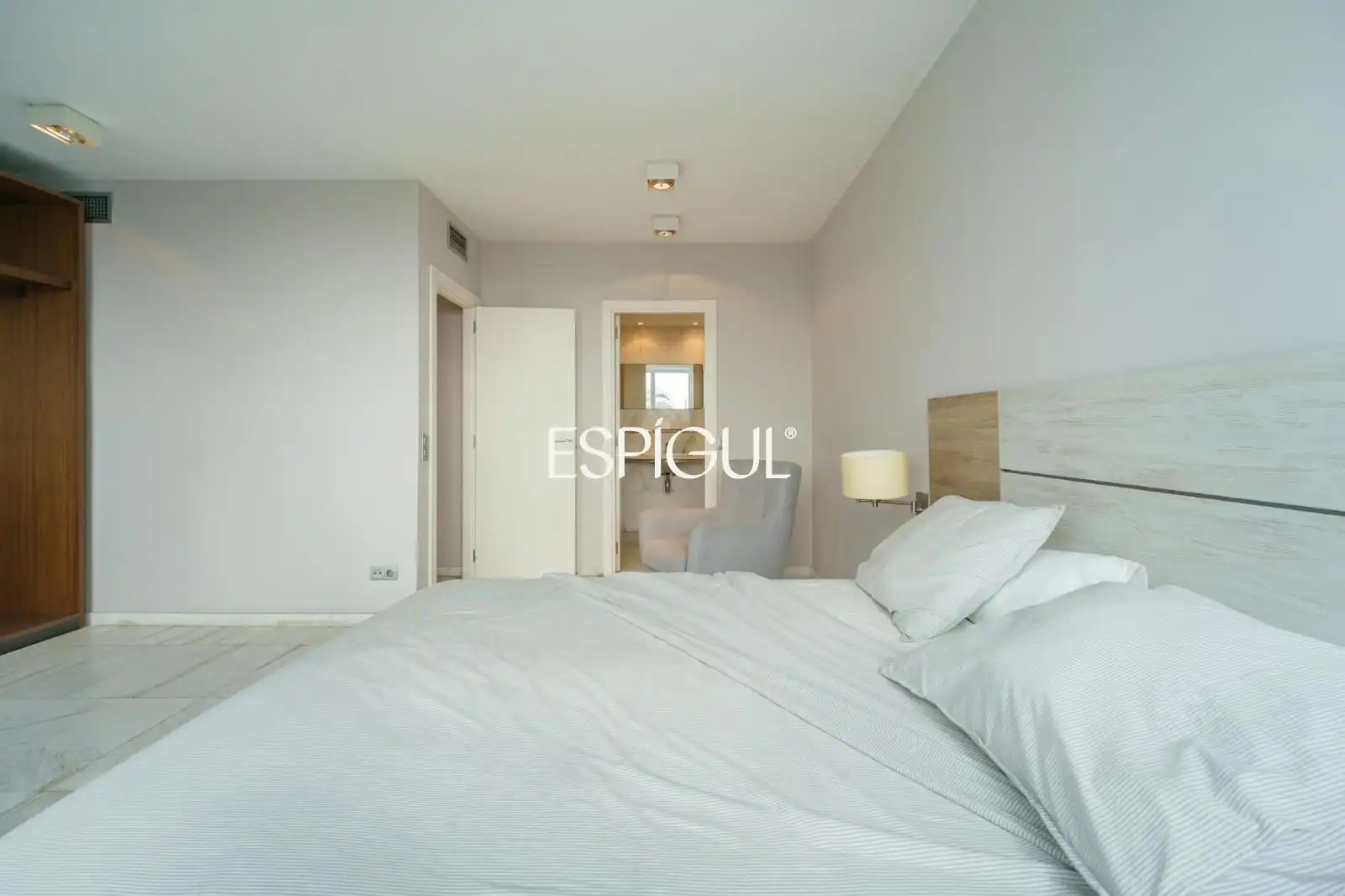 Habitación de Piso en venta en Barcelona con Aire acondicionado, Calefacción y Terraza