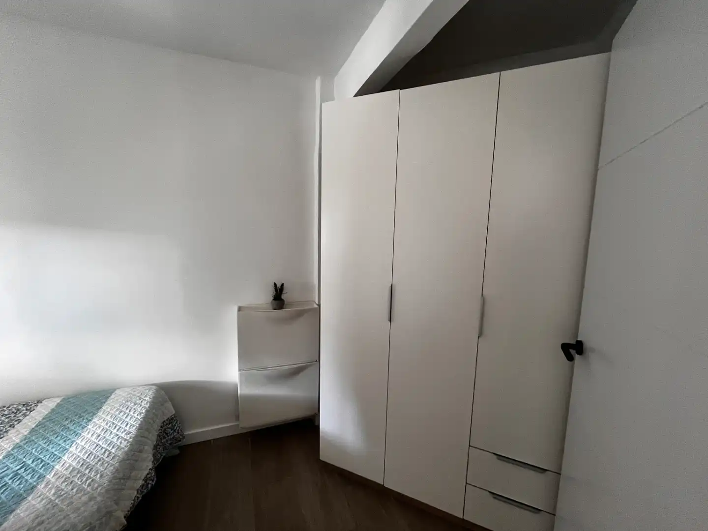 Schlafzimmer von Wohnungen zur Miete in Benidorm mit Klimaanlage, Heizung und Terrasse