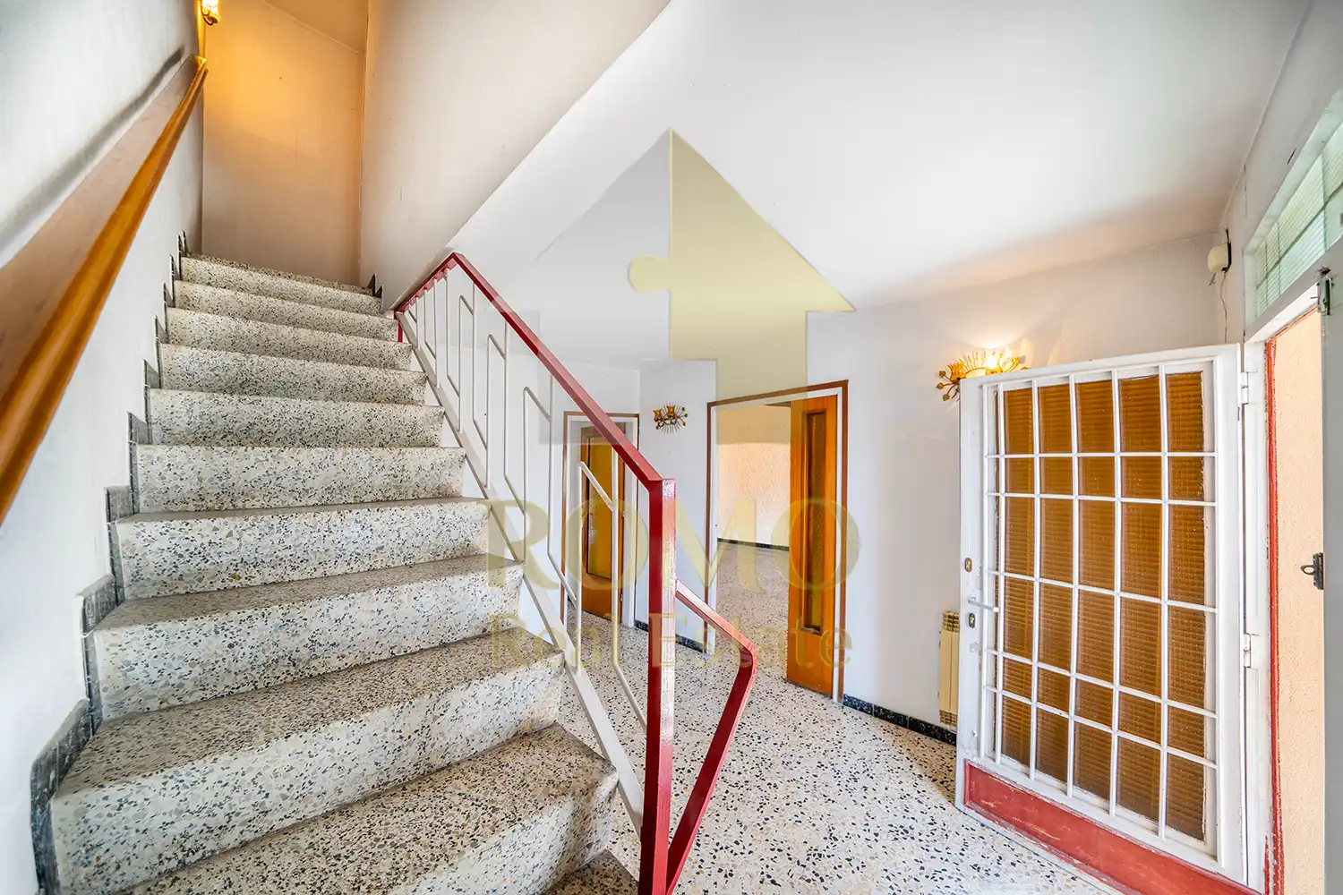 Houses for sale in Santa Perpètua de Mogoda  with Terrace, Storage room and Balcony
