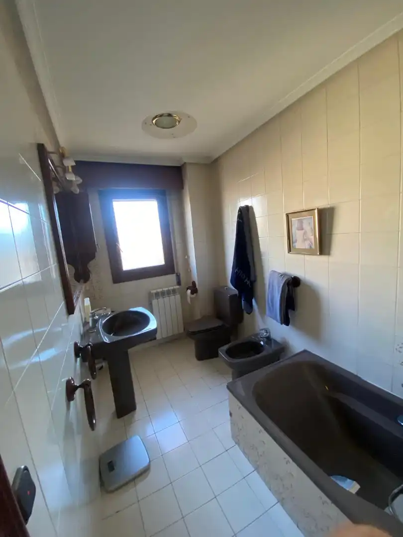 Badezimmer von Maisonette zum Verkauf in Calahorra mit Klimaanlage, Heizung und Parkett