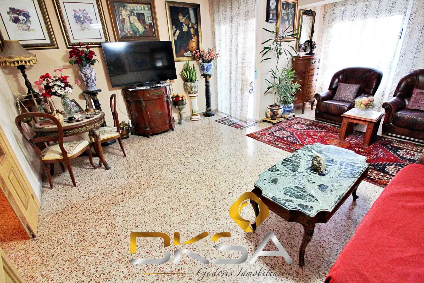 Sala de estar de Piso en venta en Castellón de la Plana / Castelló de la Plana con Terraza, Amueblado y Balcón