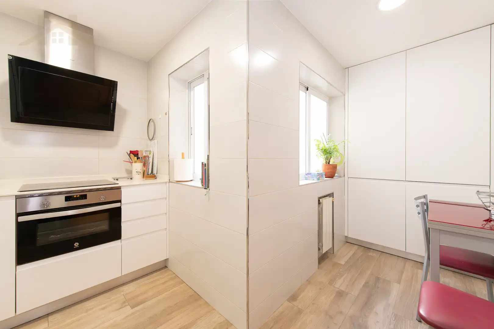 Kitchen of Flat for sale in Alcorcón  with Air Conditioner, Heating and Community pool