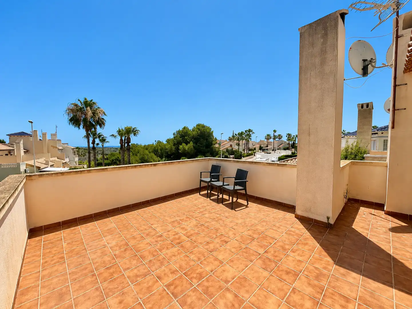 Terrassa de Casa o xalet en venda en Orihuela amb Aire condicionat, Calefacció i Jardí privat