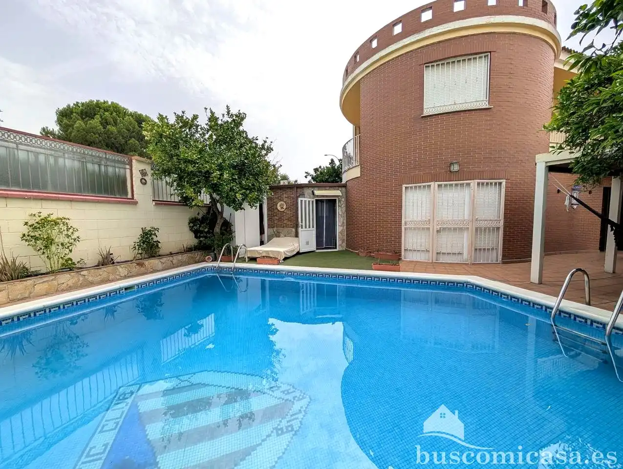 Piscina de Casa o chalet en venta en Linares con Aire acondicionado, Jardín privado y Terraza