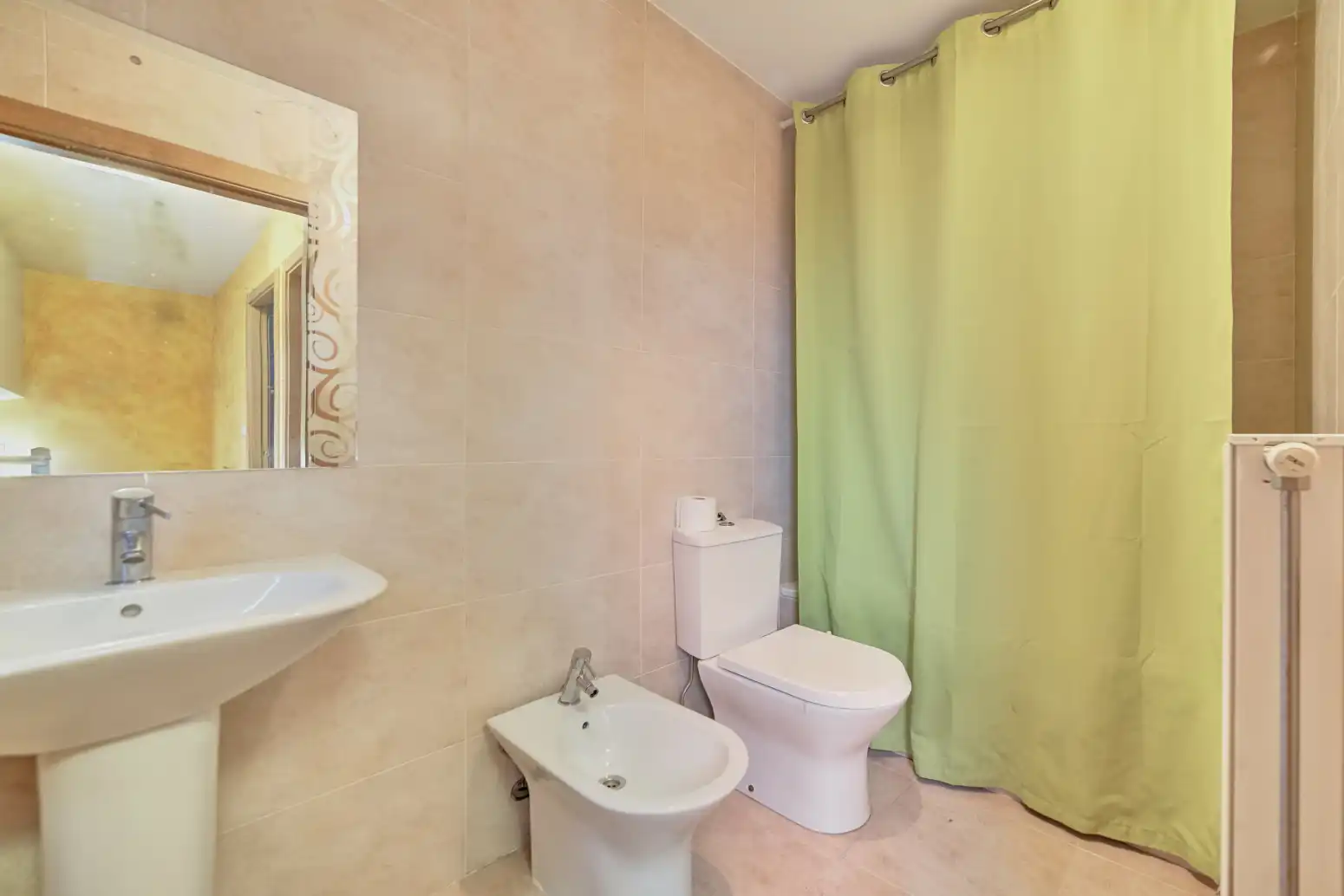 Baño de Casa adosada en venta en Olite / Erriberri con Calefacción, Jardín privado y Parquet