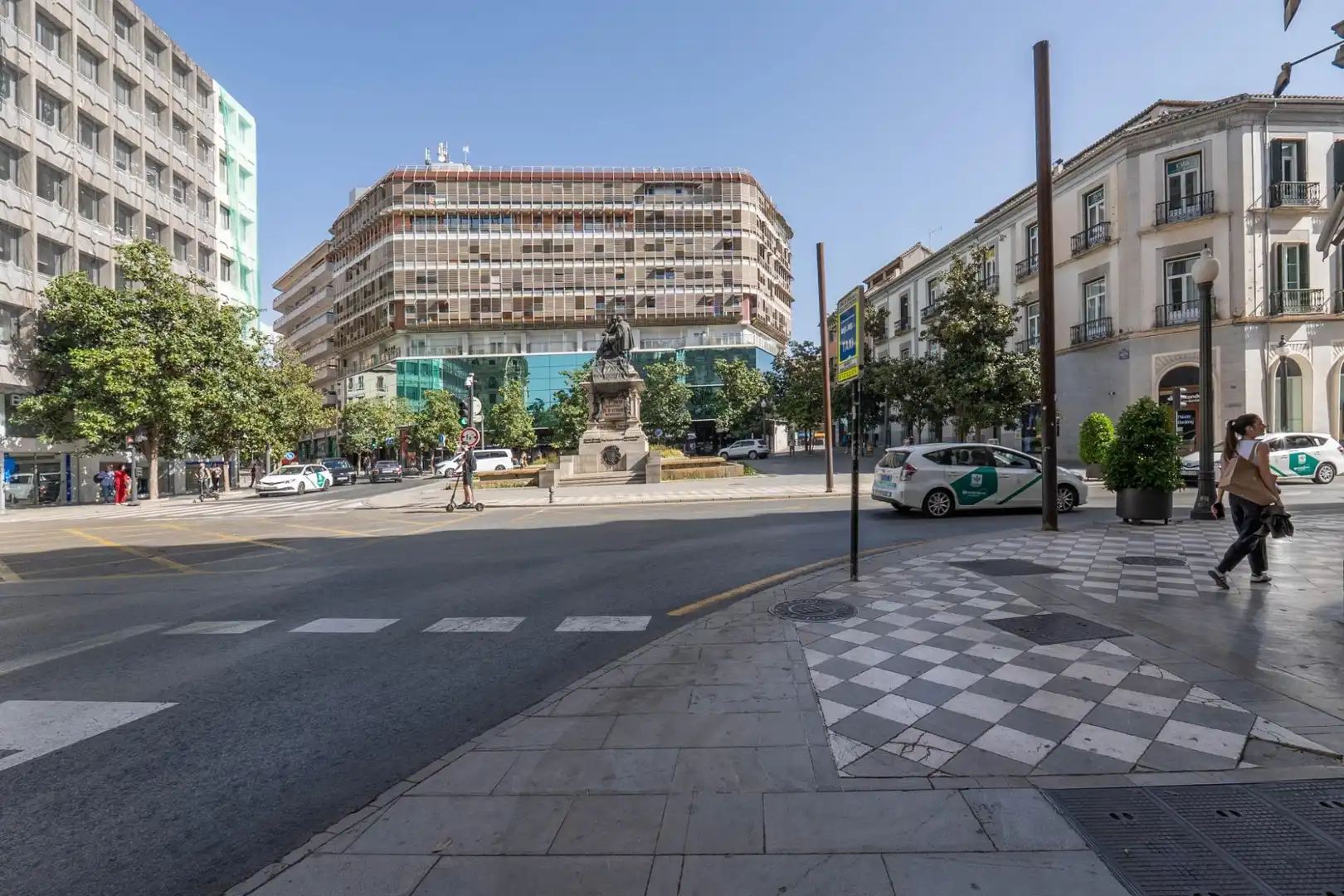 Vista exterior de Garatge en venda en Granada