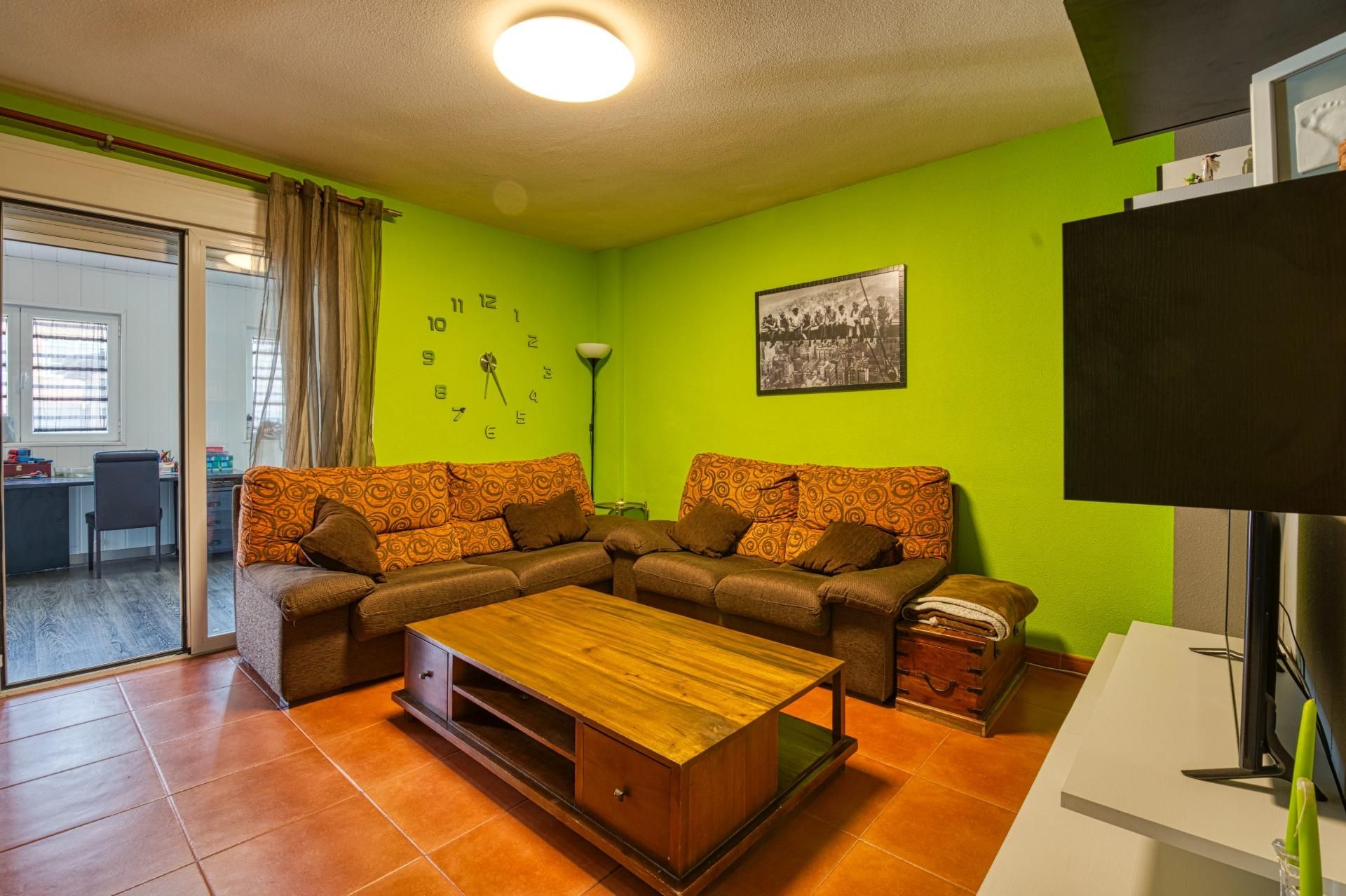 Living room of Single-family semi-detached for sale in Ávila Capital  with Heating, Private garden and Storage room