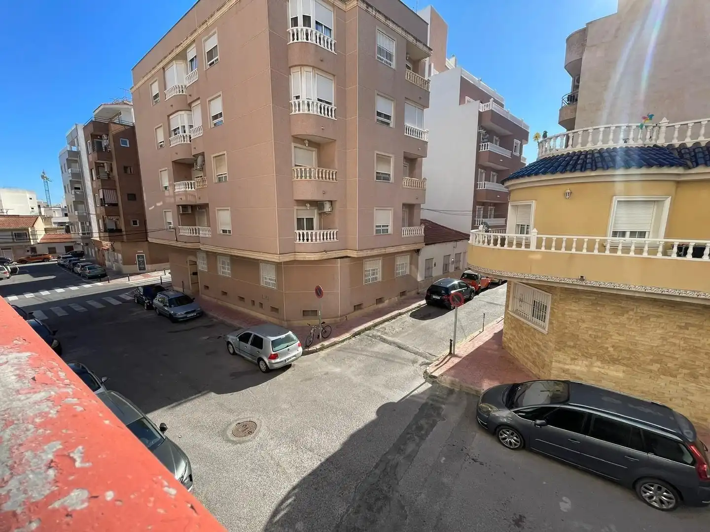 Vista exterior de Estudio en venta en Torrevieja con Terraza y Amueblado