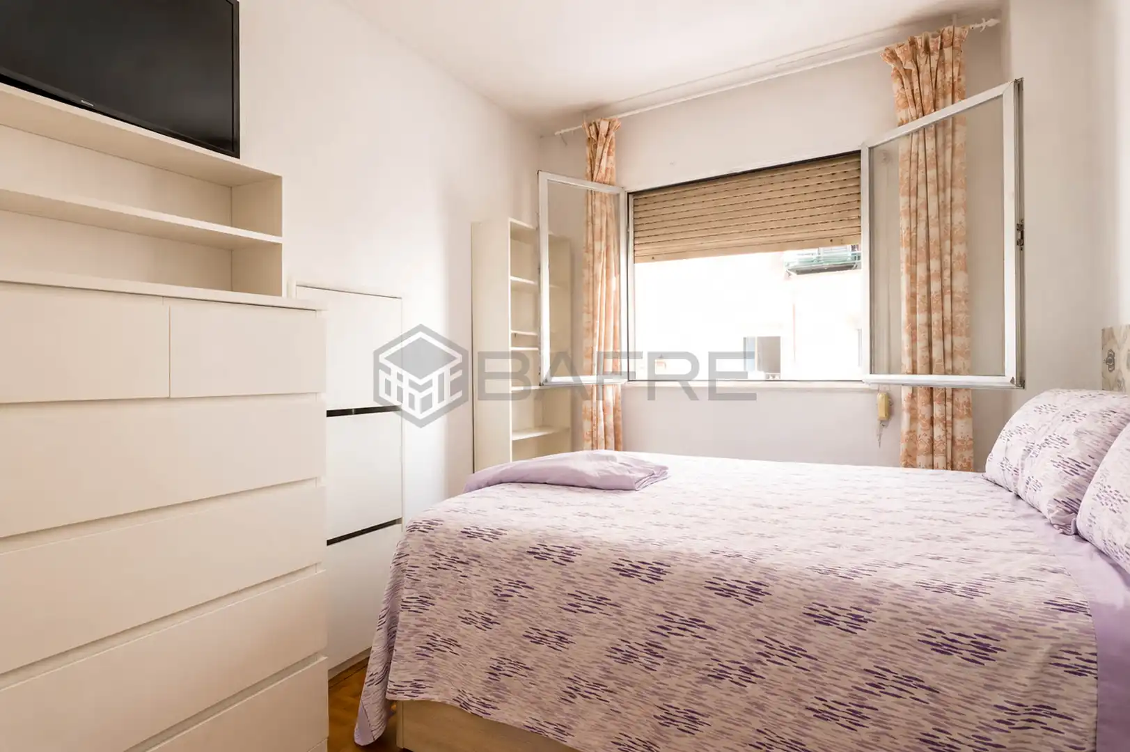 Habitación de Piso en venta en Madrid con Calefacción