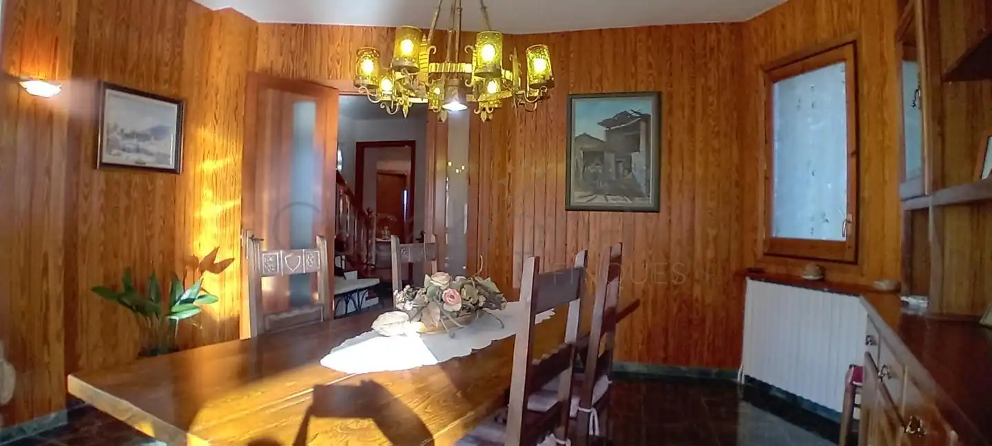 Comedor de Casa o chalet en venta en Sant Vicenç de Torelló con Calefacción, Jardín privado y Terraza