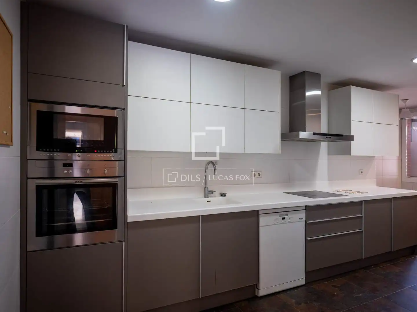 Küche von Wohnung zur Miete in Majadahonda mit Klimaanlage, Heizung und Privatgarten