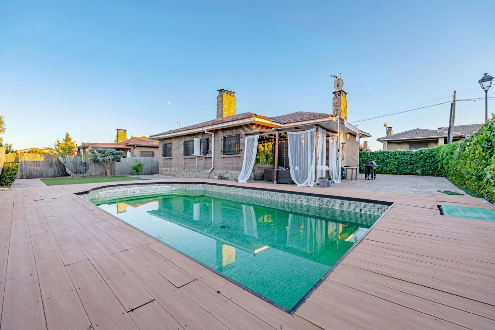 Swimming pool of House or chalet for sale in Griñón  with Air Conditioner, Heating and Storage room