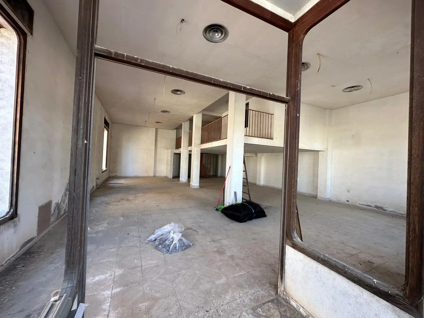 Local comercial en venda a Don Benito