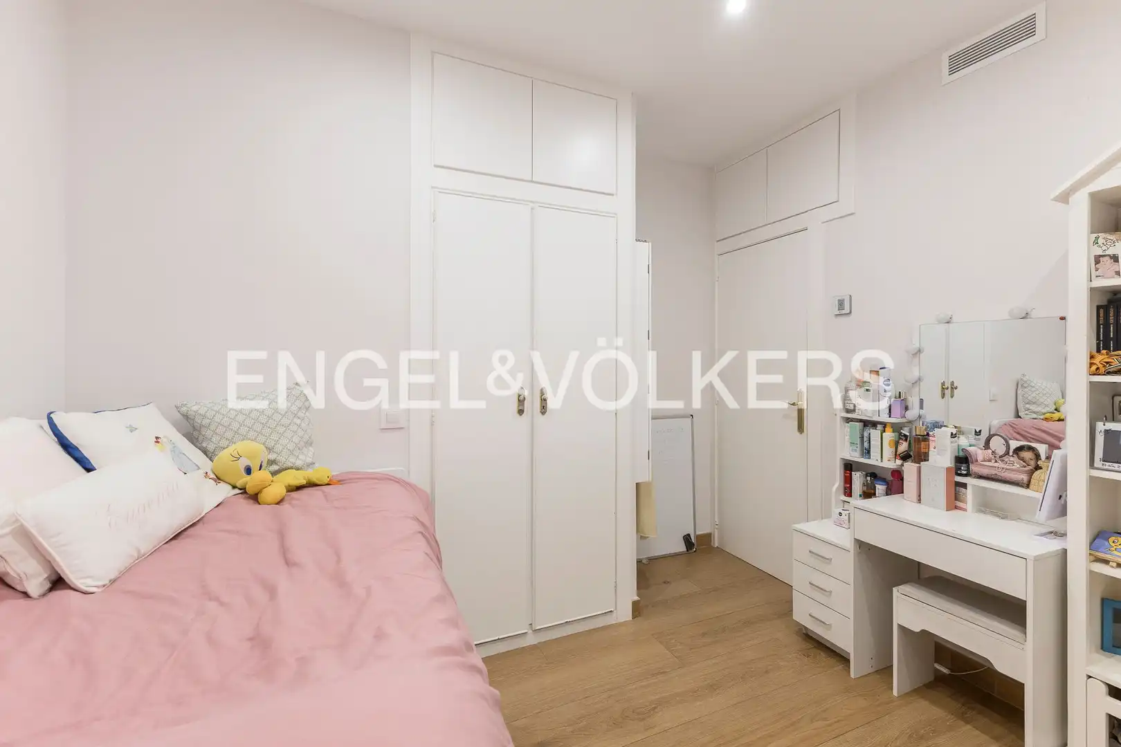 Schlafzimmer von Wohnung zur Miete in Barcelona mit Heizung, Balkon und Haustiere erlaubt