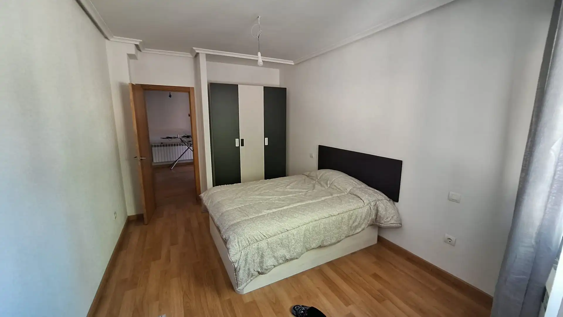 Bedroom of Detached homes for sale in Mucientes  with Heating, Parquet flooring and Furnished