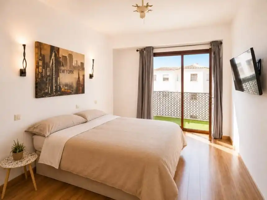 Dormitori de Apartament en venda en Torremolinos amb Aire condicionat, Calefacció i Terrassa