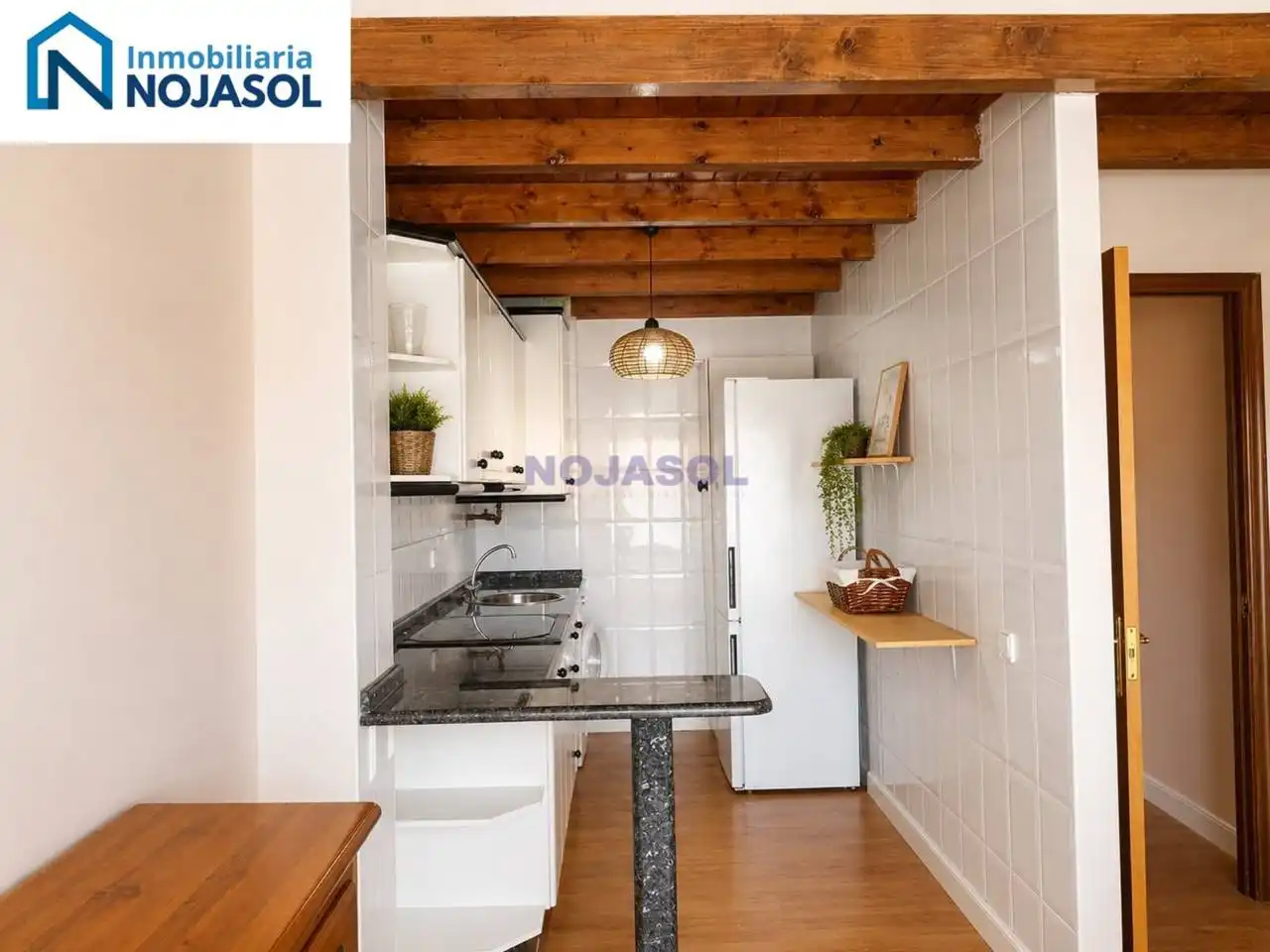 Cocina de Apartamento en venta en Bareyo con Calefacción, Terraza y Trastero