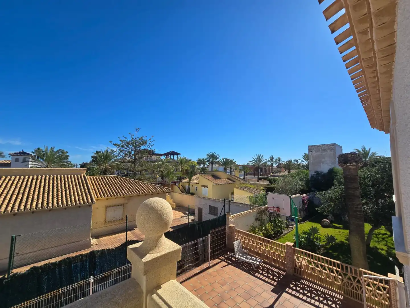 Jardí de Casa o xalet en venda en Orihuela amb Aire condicionat, Calefacció i Jardí privat