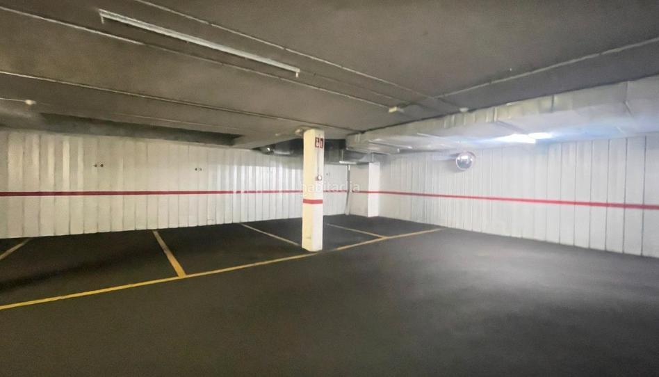 Photo 1 of Garage to rent in Carrer Irineu (l´), 2, Ca n'Aurell, Barcelona