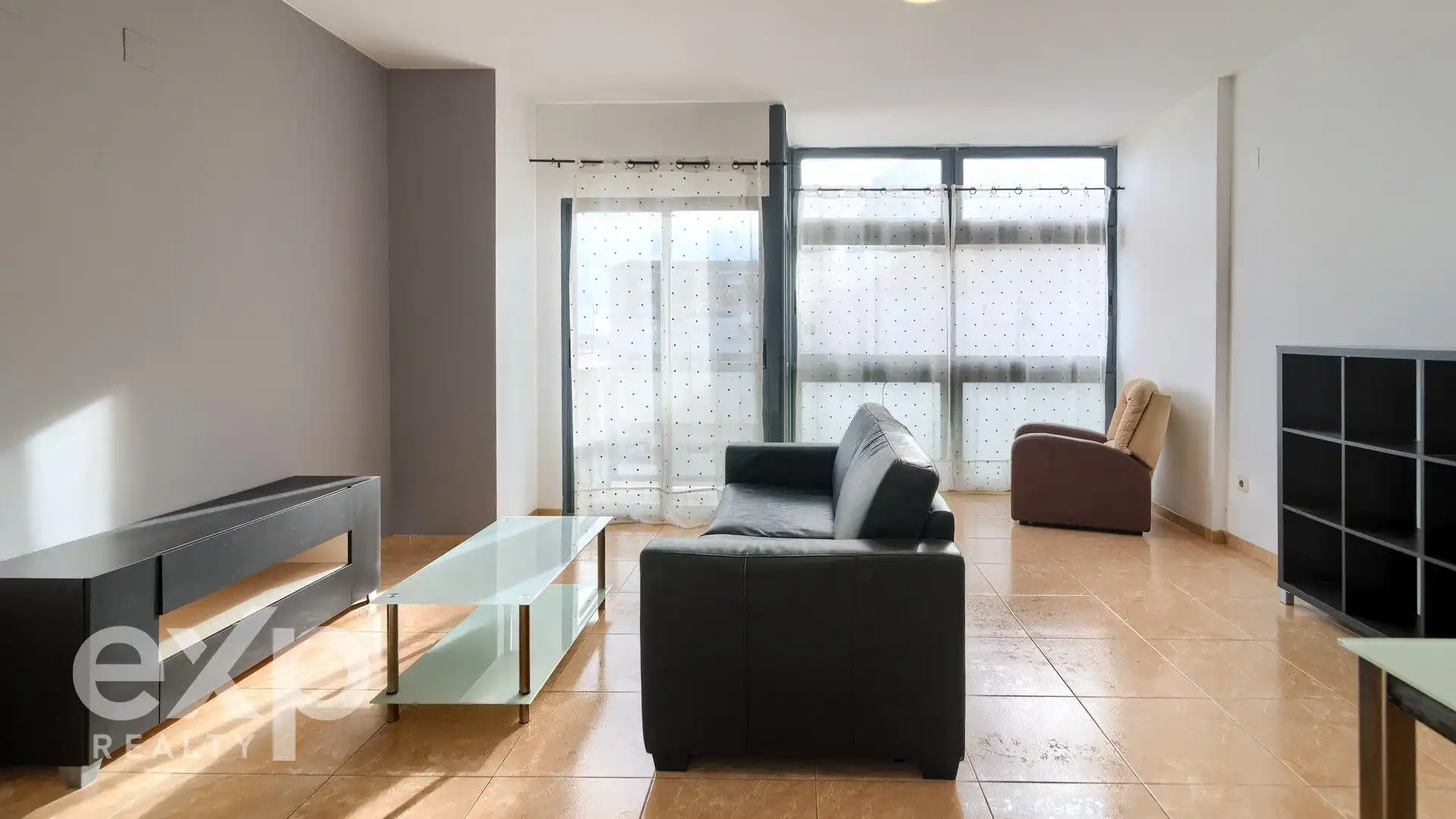 Living room of Flat for sale in Alginet  with Air Conditioner, Terrace and Storage room