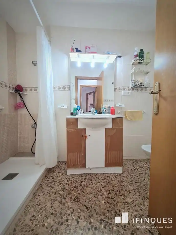 Bathroom of Ground floor for sale in Castellar del Vallès  with Heating, Terrace and Internet