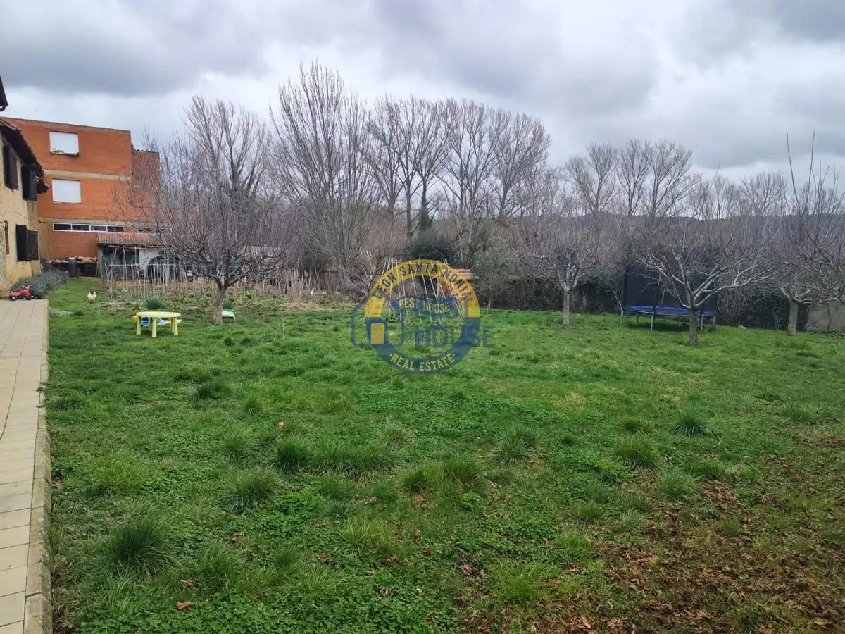 Casa o chalet en venta en Villaquilambre con Calefacción, Jardín privado y Parquet