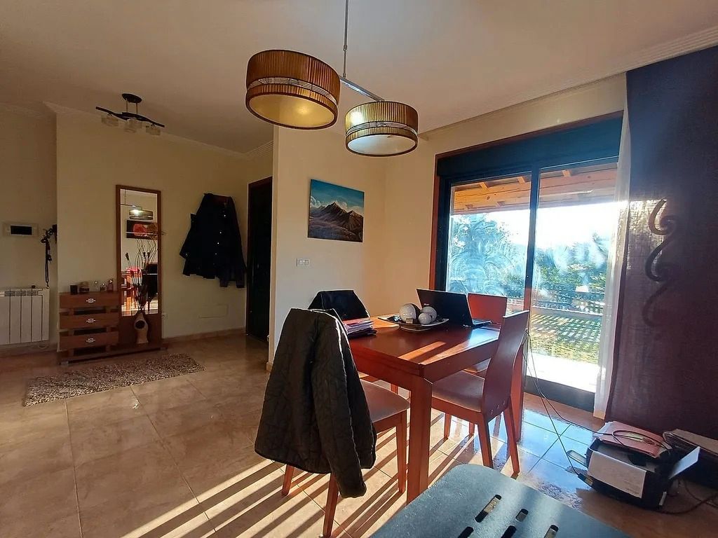 Menjador de Casa o xalet en venda en Ponteareas amb Calefacció, Jardí privat i Terrassa