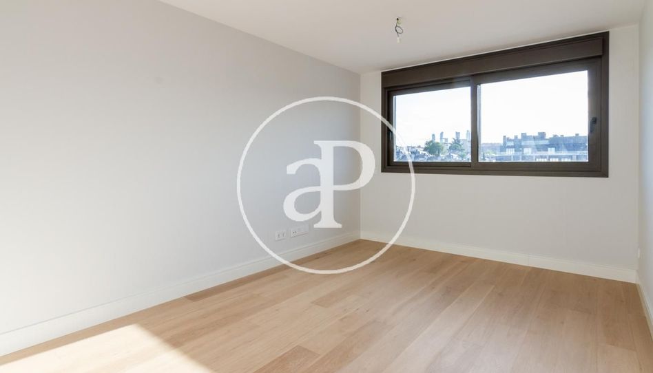 Piso de alquiler en C/ de Javier Tusell, Peñagrande - Imagen 2