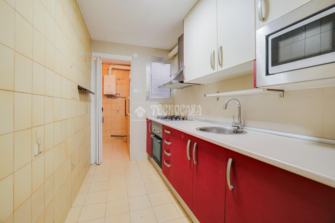 Kitchen of Flat for sale in Ripollet