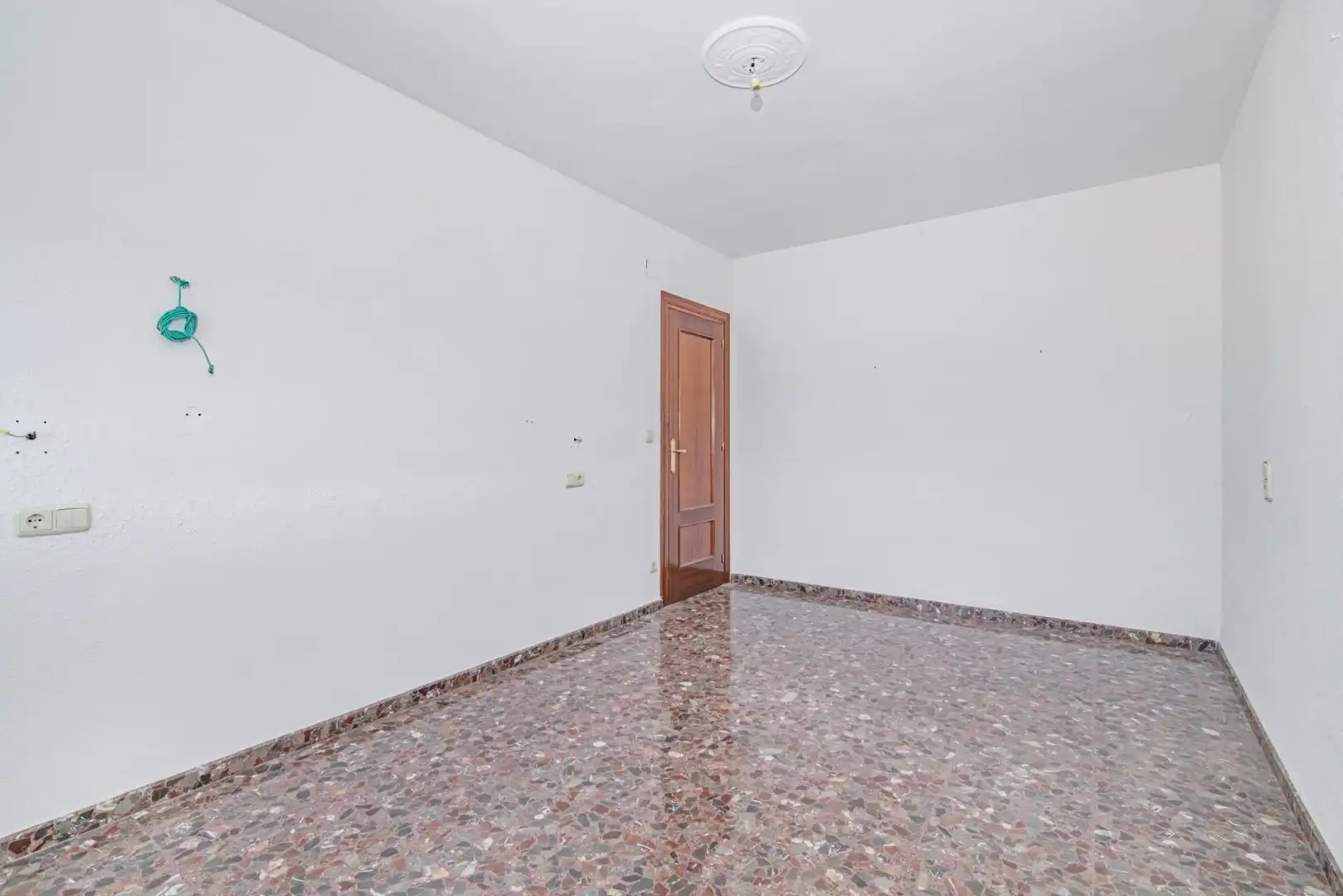 Wohnung zum Verkauf in Montefrío mit Balkon