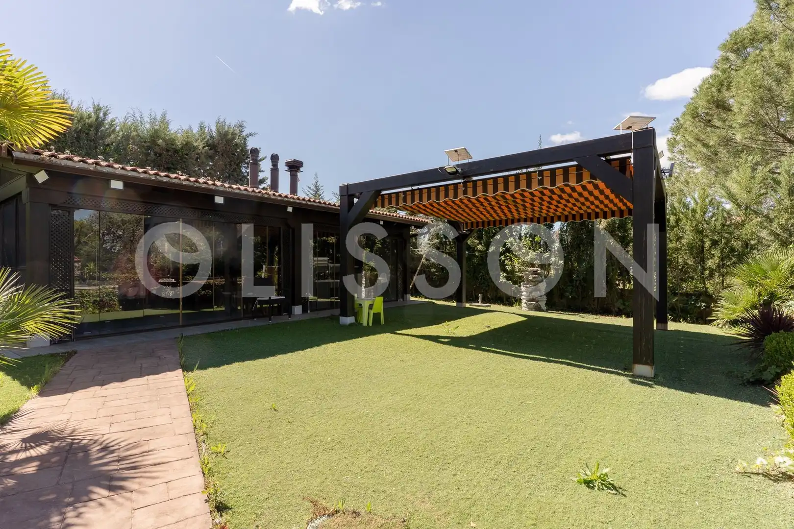 Haus oder Chalet zum Verkauf in Algete mit Klimaanlage, Privatgarten und Terrasse