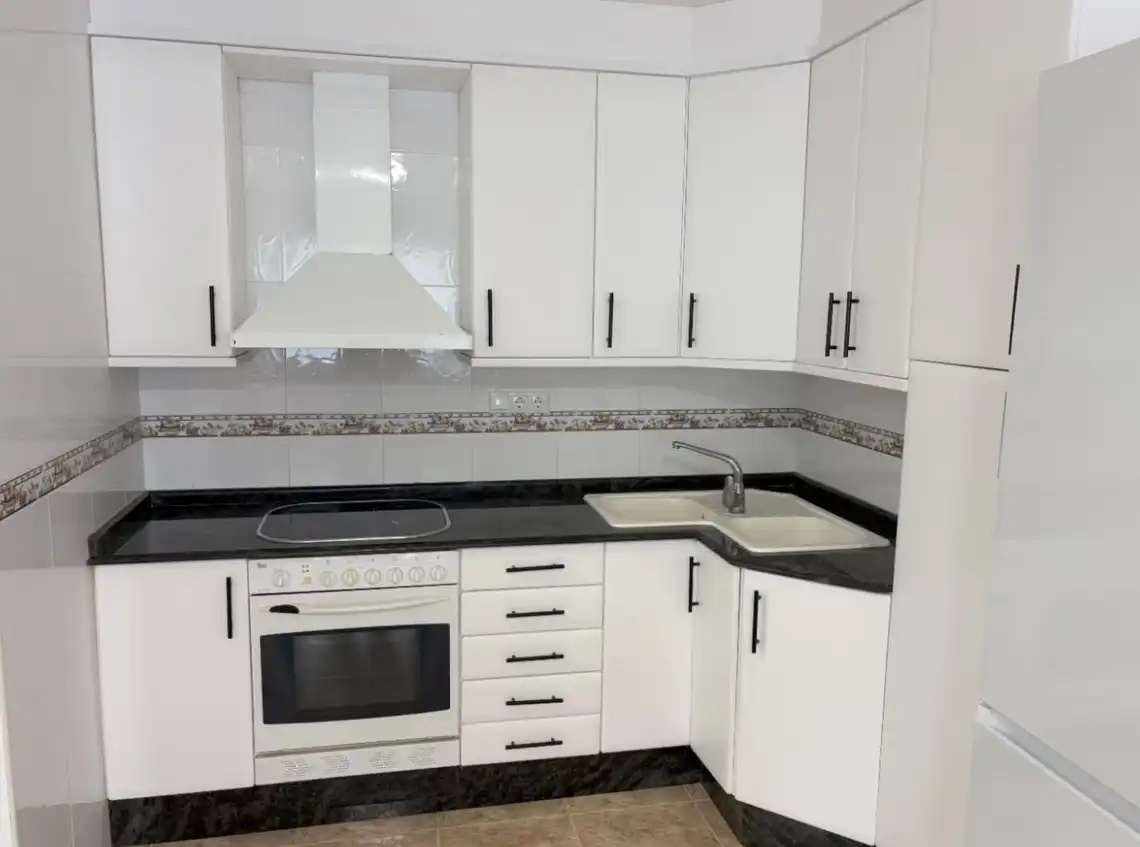 Kitchen of Flat for rent in Sagunto / Sagunt  with Air Conditioner, Furnished and Oven