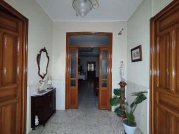 Casa aparellada amb jardí en venda a Calle Nueva